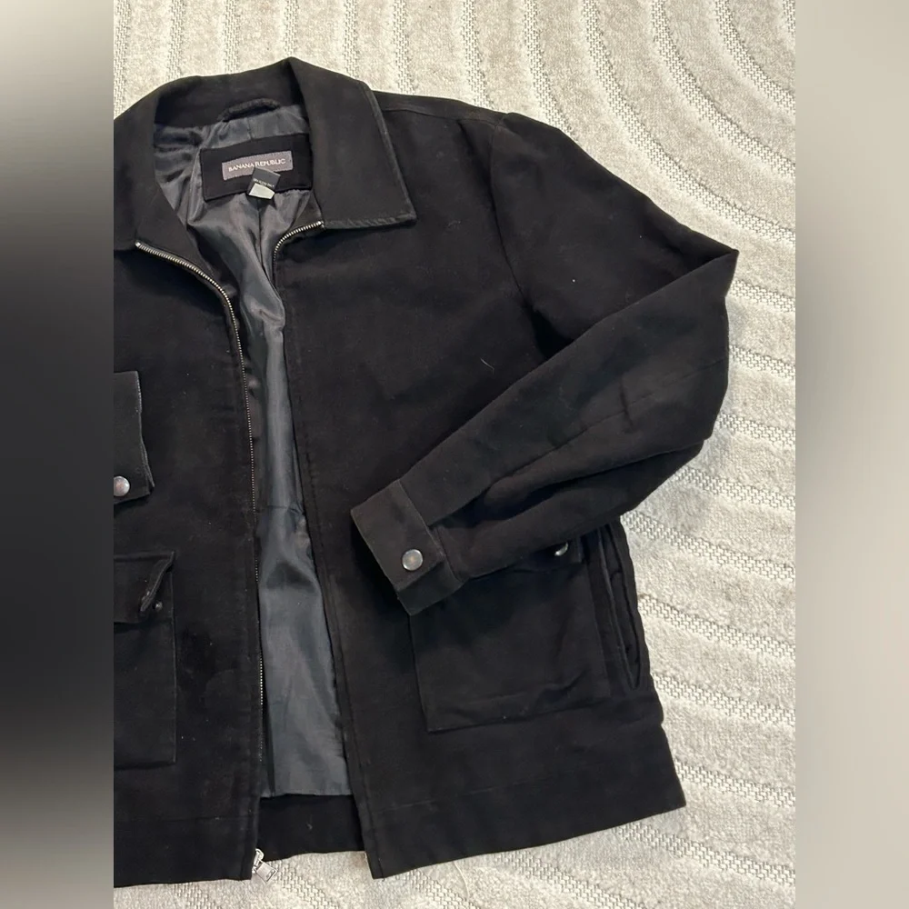 Vintage Banana Republic Men’s Collared Bomber Zip-up Jacket in Black - L